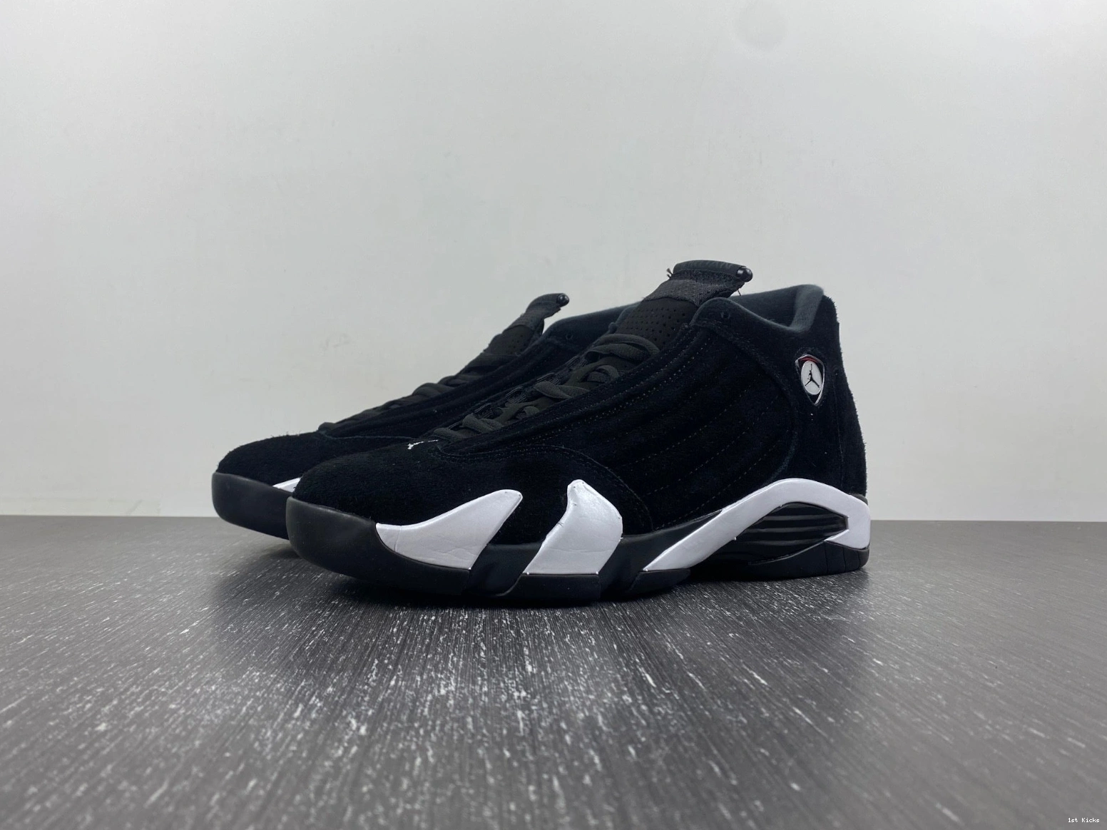 487471-016 Air Black White University Red 14 Jordan 0301